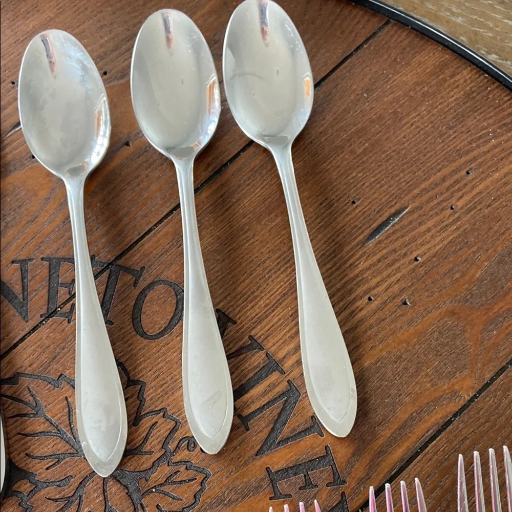 Cambridge Bayleaf Sand Flatware Set, Silver Cutlery Set 18 piece